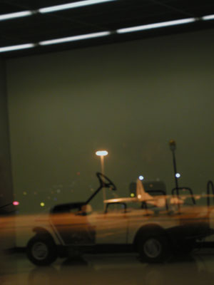 バンコク、しかし外には出れない